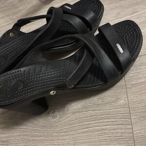 CROCS Women’s Black Strappy Heel Sandals